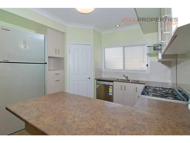 38 Overland Drive, Edens Landing QLD 4207