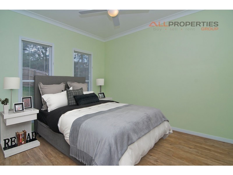 38 Overland Drive, Edens Landing QLD 4207