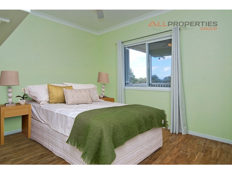 38 Overland Drive, Edens Landing QLD 4207