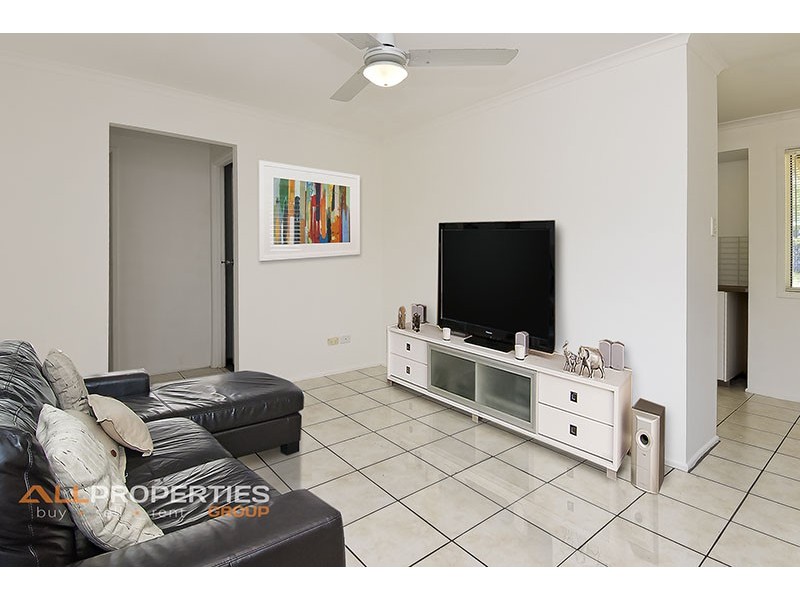 27 Cowper Avenue, Eagleby QLD 4207