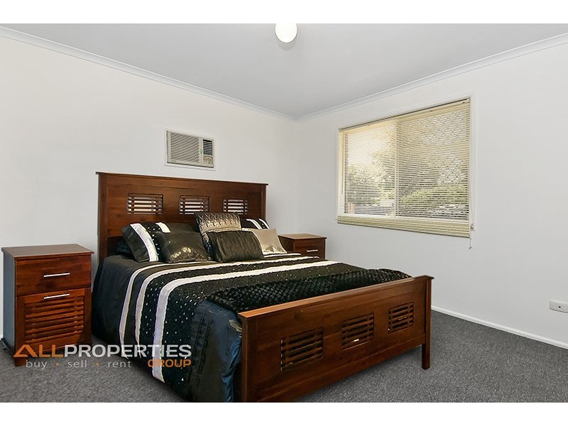 27 Cowper Avenue, Eagleby QLD 4207