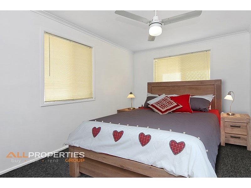 27 Cowper Avenue, Eagleby QLD 4207