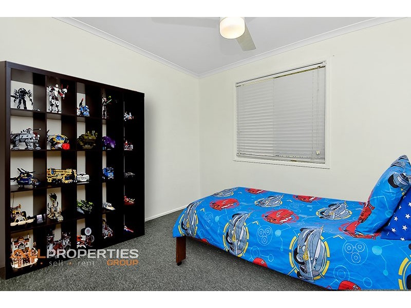 27 Cowper Avenue, Eagleby QLD 4207