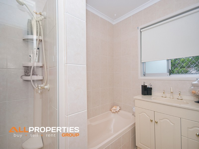 21 Cowper Avenue, Eagleby QLD 4207