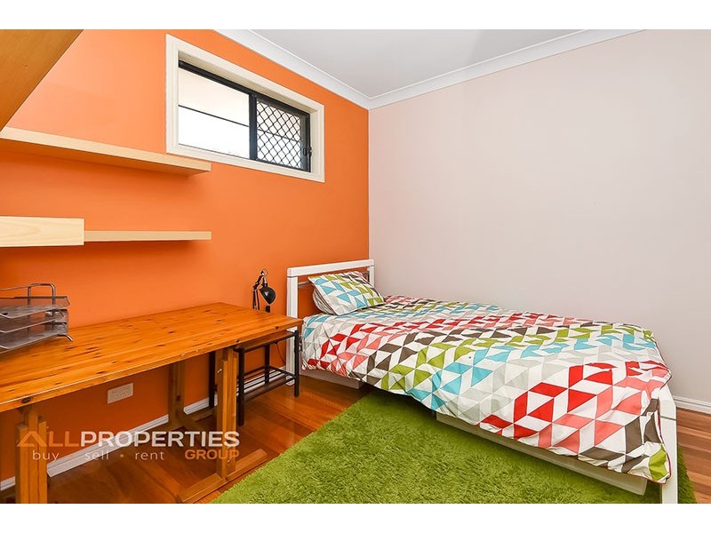8 – 10 Heeler Court, Shailer Park QLD 4128