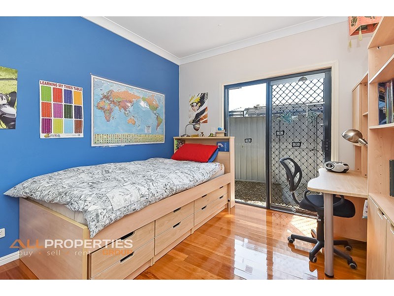 8 – 10 Heeler Court, Shailer Park QLD 4128