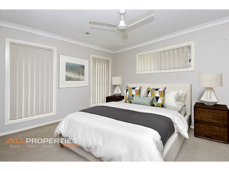 6 Mervyn Crescent, Redland Bay QLD 4165