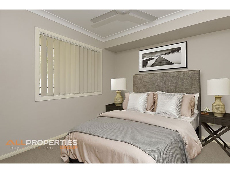 6 Mervyn Crescent, Redland Bay QLD 4165