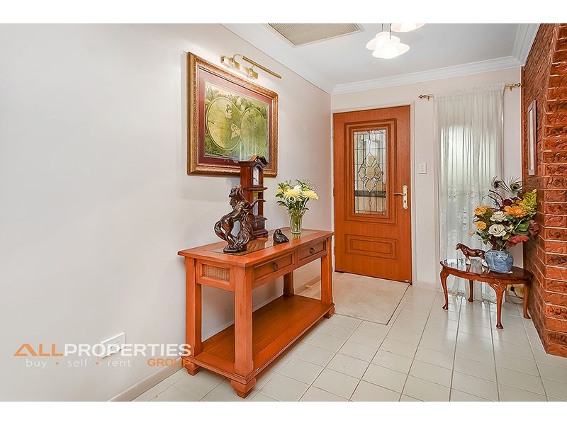 20 Castile Crescent, Holmview QLD 4207