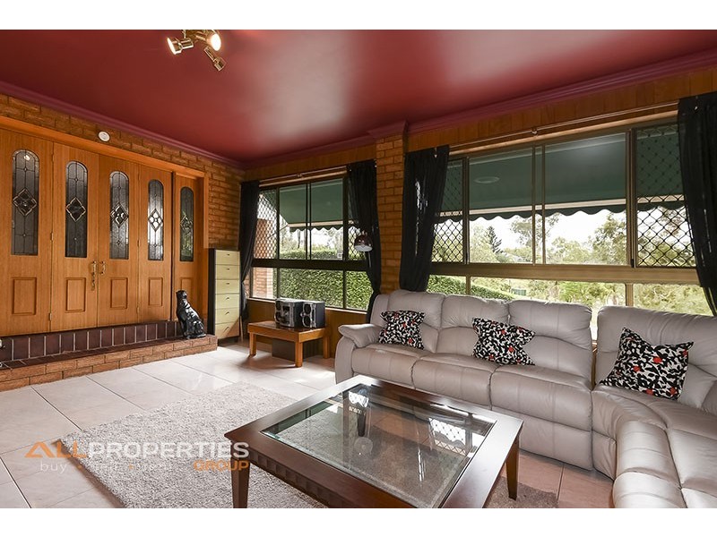 20 Castile Crescent, Holmview QLD 4207