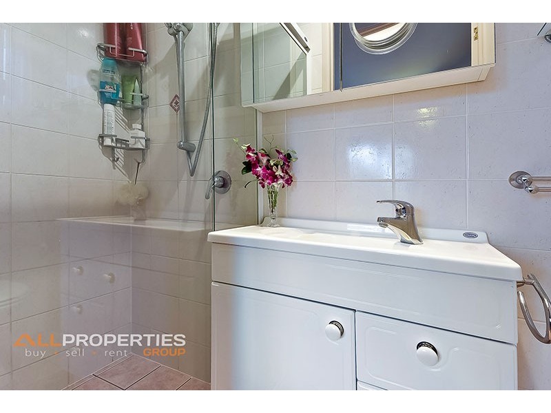 20 Castile Crescent, Holmview QLD 4207