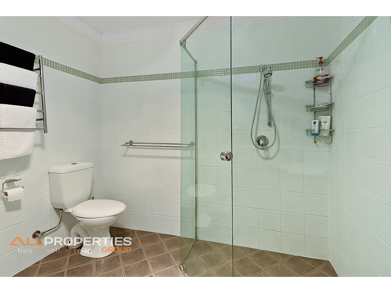 20 Castile Crescent, Holmview QLD 4207