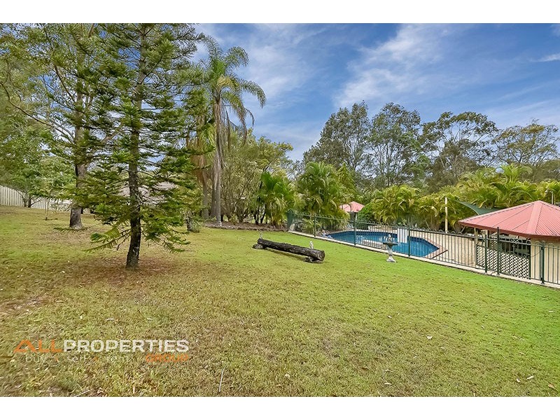 20 Castile Crescent, Holmview QLD 4207