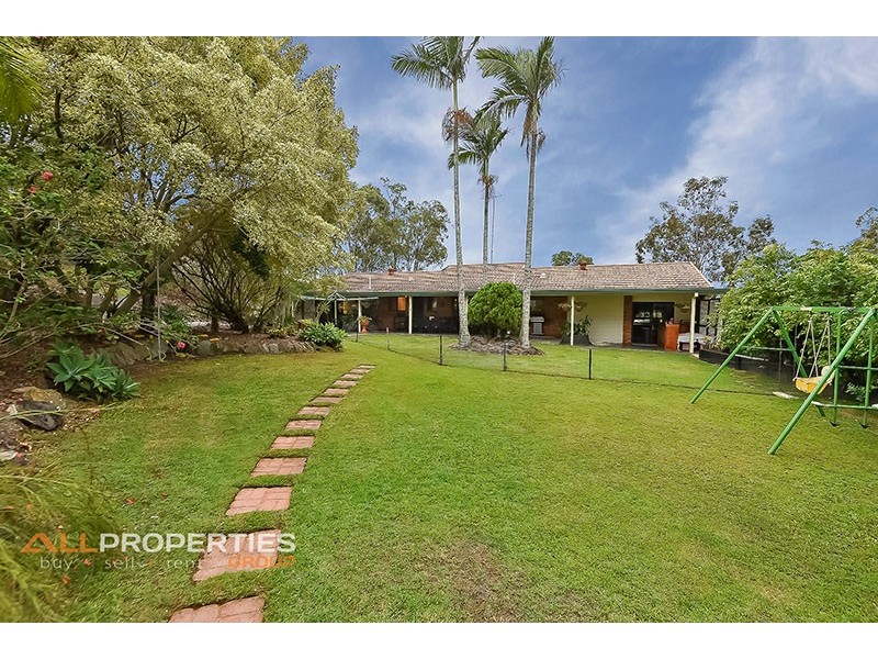 20 Castile Crescent, Holmview QLD 4207