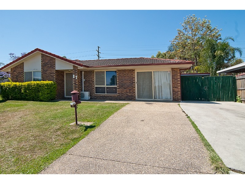 37 Tansey Drive, Tanah Merah QLD 4128
