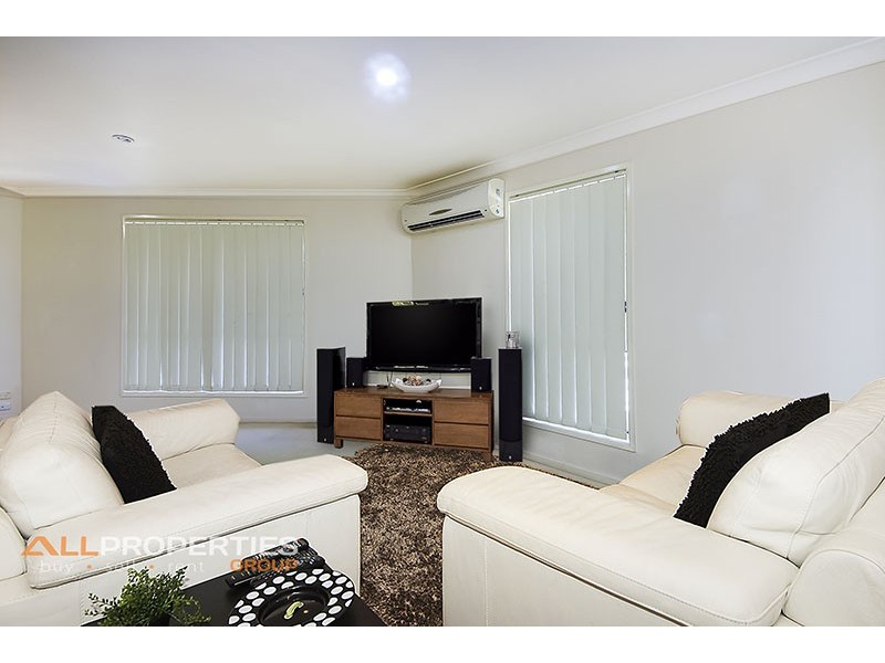 7 Kabut Court, Tanah Merah QLD 4128