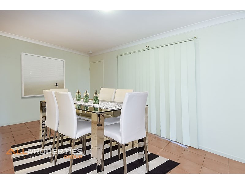 7 Kabut Court, Tanah Merah QLD 4128