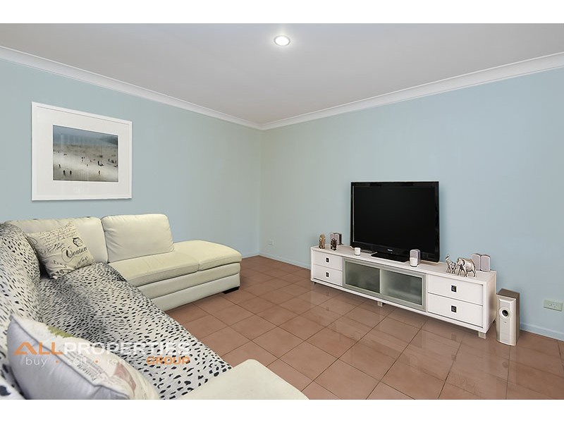 7 Kabut Court, Tanah Merah QLD 4128