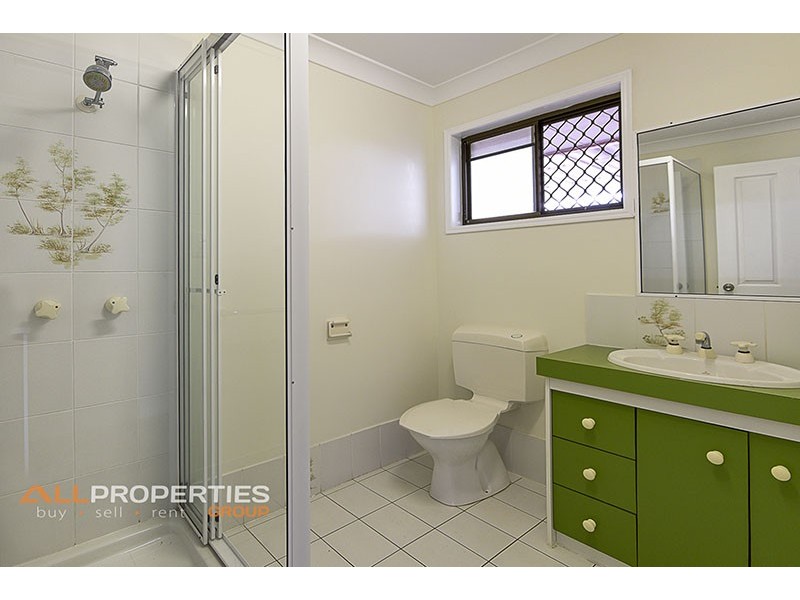 9 Spruce Street, Loganlea QLD 4131