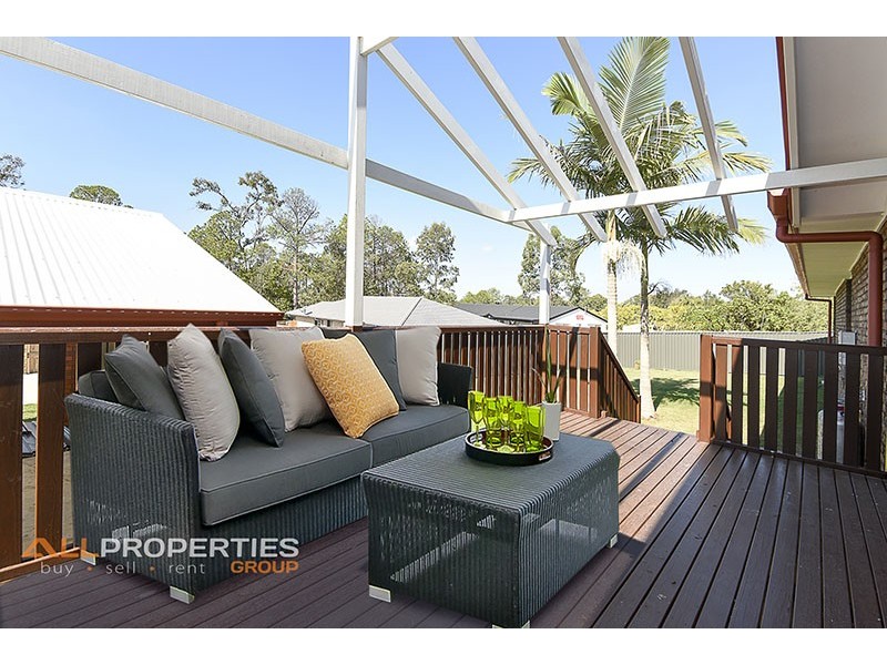 9 Spruce Street, Loganlea QLD 4131