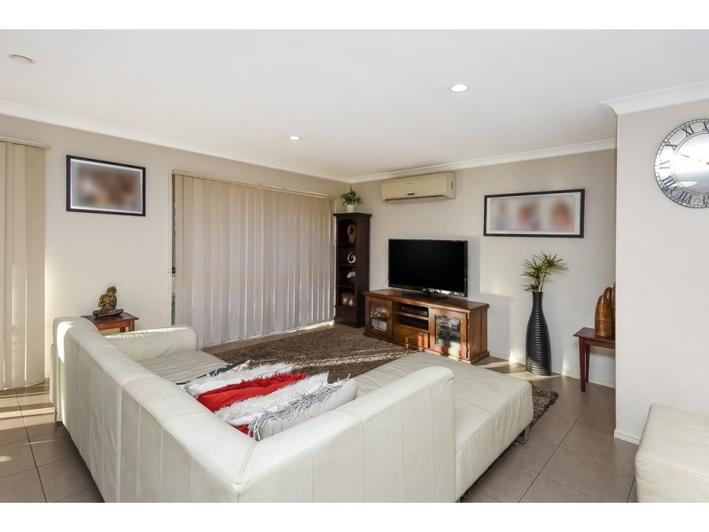 15 Zachary Street, Eagleby QLD 4207