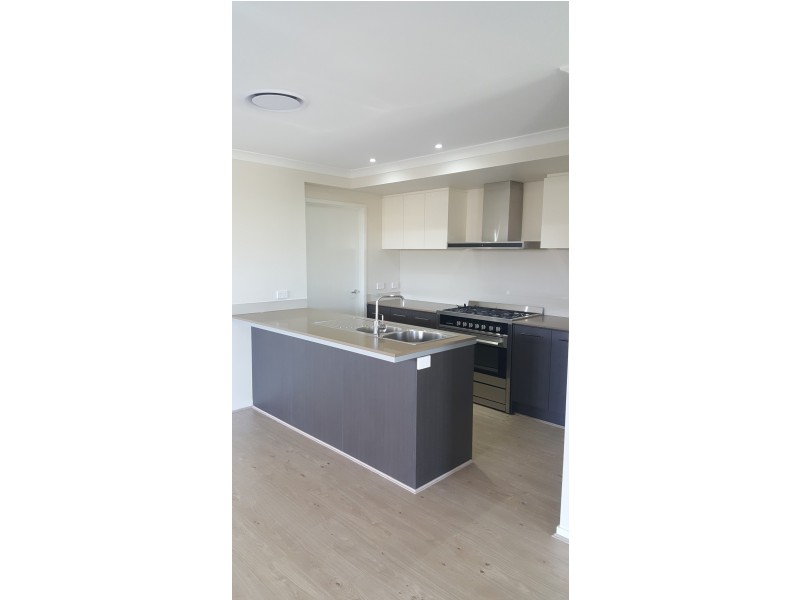 47 Combs Street, Yarrabilba QLD 4207