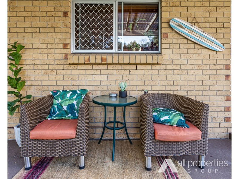 17 Conifer Street, Hillcrest QLD 4118