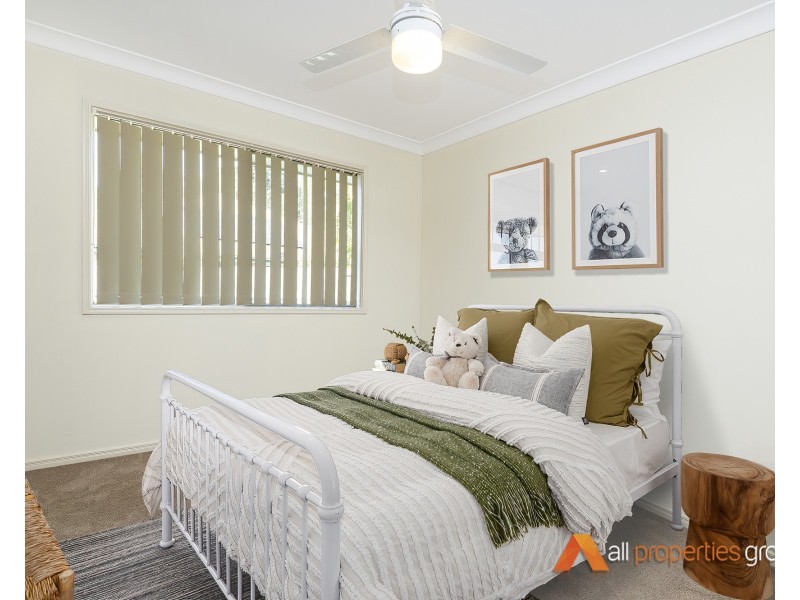 6 Tewantin Way, Waterford QLD 4133