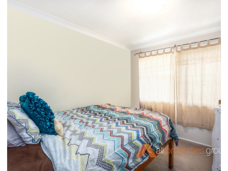 145 Aquarius Drive, Kingston QLD 4114