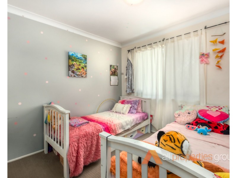 145 Aquarius Drive, Kingston QLD 4114