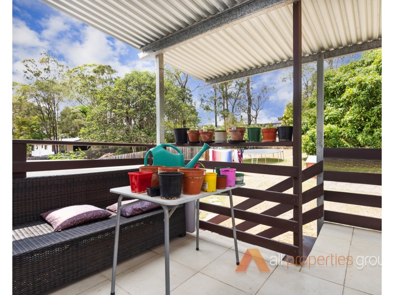 145 Aquarius Drive, Kingston QLD 4114