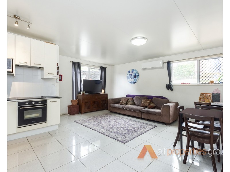 145 Aquarius Drive, Kingston QLD 4114