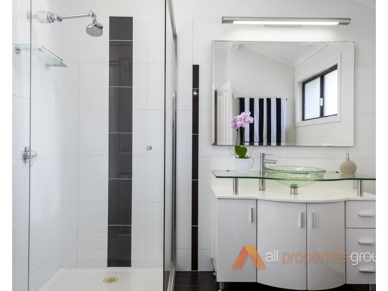 2 Viscount Place, Loganholme QLD 4129