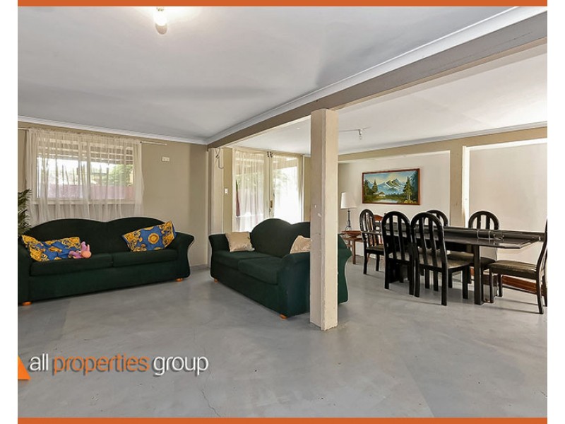 13 Candish St, Woodridge QLD 4114