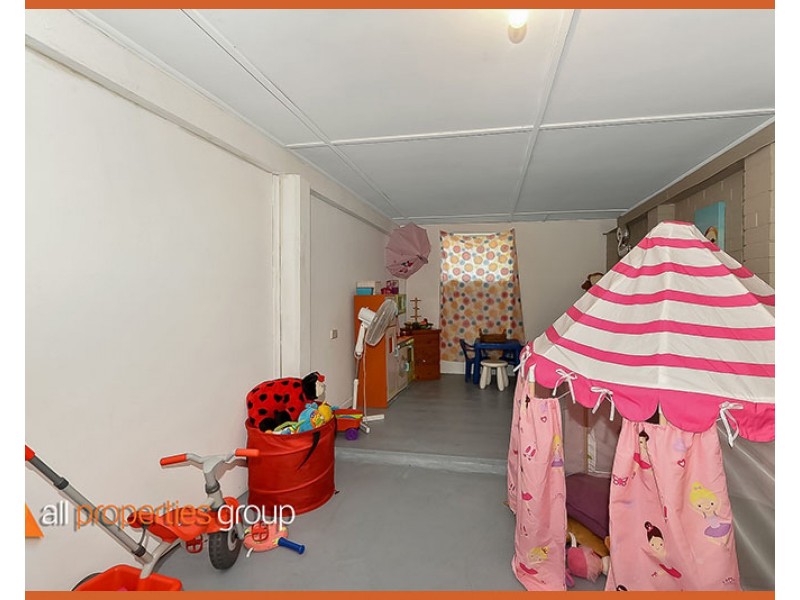 13 Candish St, Woodridge QLD 4114