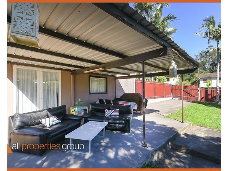 13 Candish St, Woodridge QLD 4114