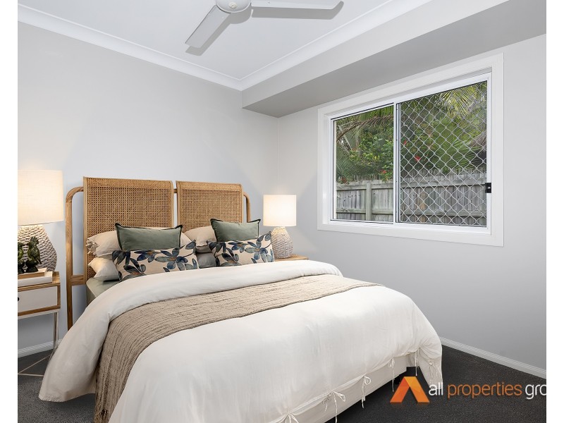6 Mervyn Crescent, Redland Bay QLD 4165