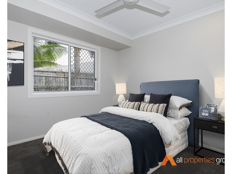 6 Mervyn Crescent, Redland Bay QLD 4165