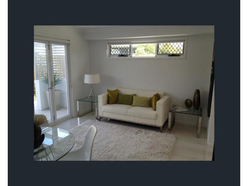 1/15 Fox Street, Wynnum QLD 4178