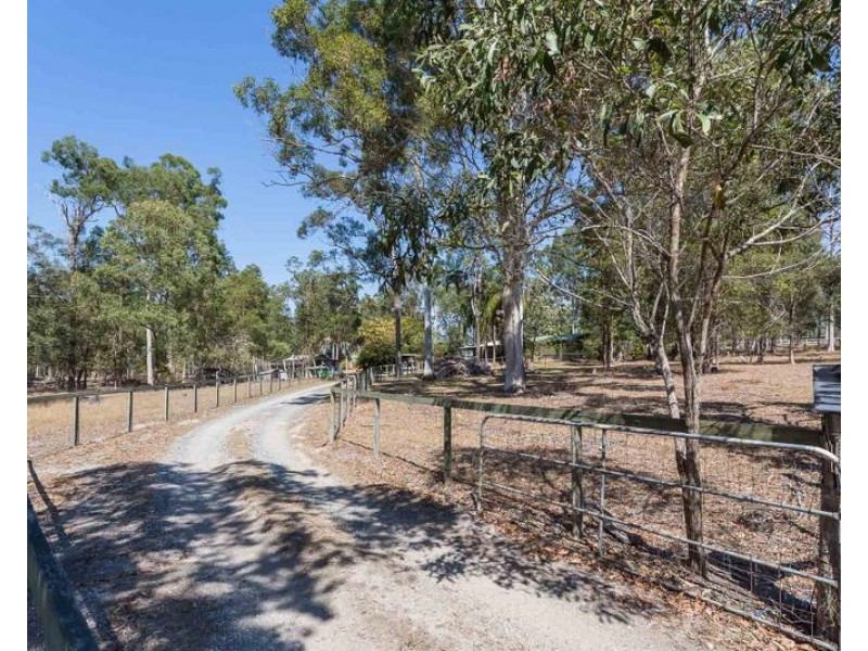 2-16 Luke Road, Buccan QLD 4207