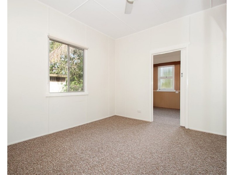 13 Oates Avenue, Woodridge QLD 4114