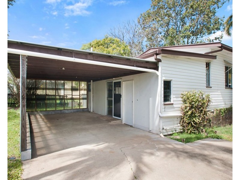 13 Oates Avenue, Woodridge QLD 4114