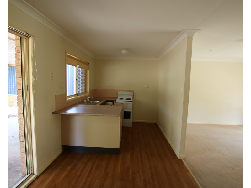 3 Cyril Court, Hillcrest QLD 4118