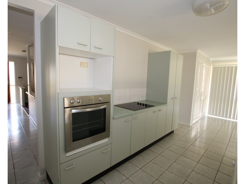 17 Trulson Drive, Crestmead QLD 4132