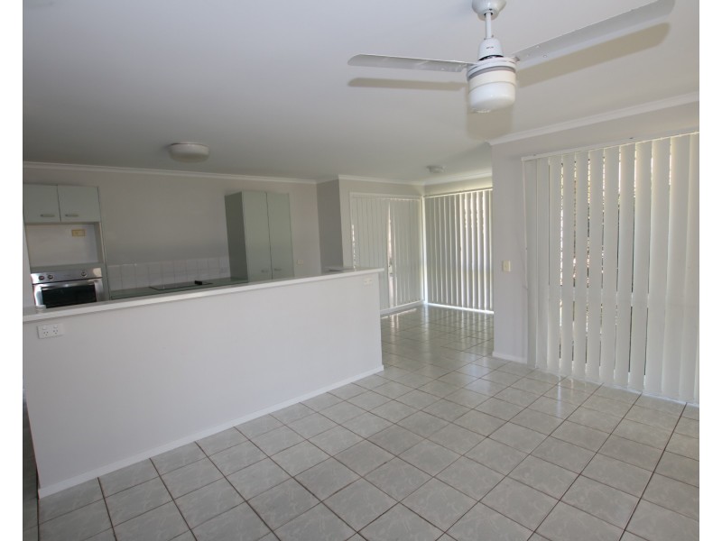 17 Trulson Drive, Crestmead QLD 4132