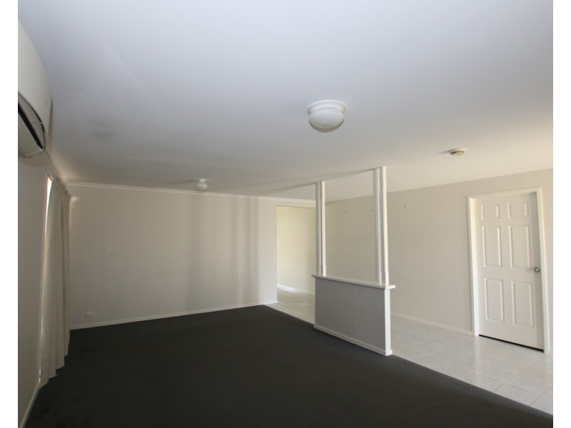 17 Trulson Drive, Crestmead QLD 4132