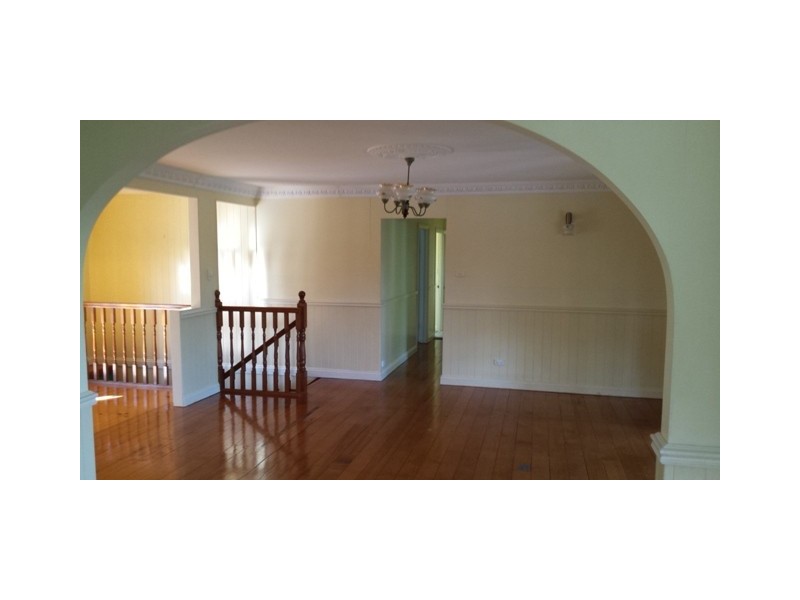 24 Thomas Street, Sherwood QLD 4075