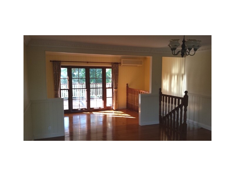 24 Thomas Street, Sherwood QLD 4075