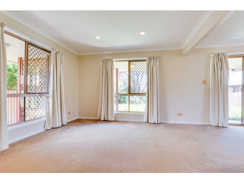 2 Gregwal Court, Oxley QLD 4075