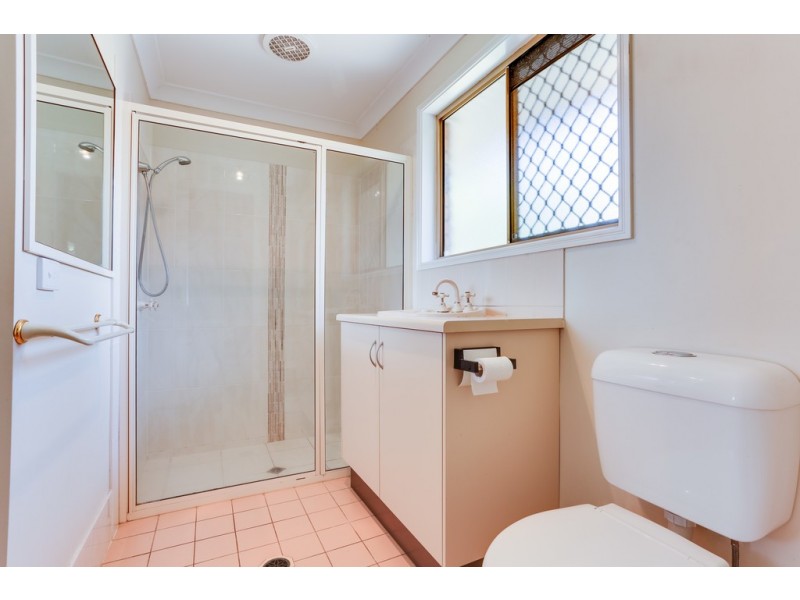 2 Gregwal Court, Oxley QLD 4075